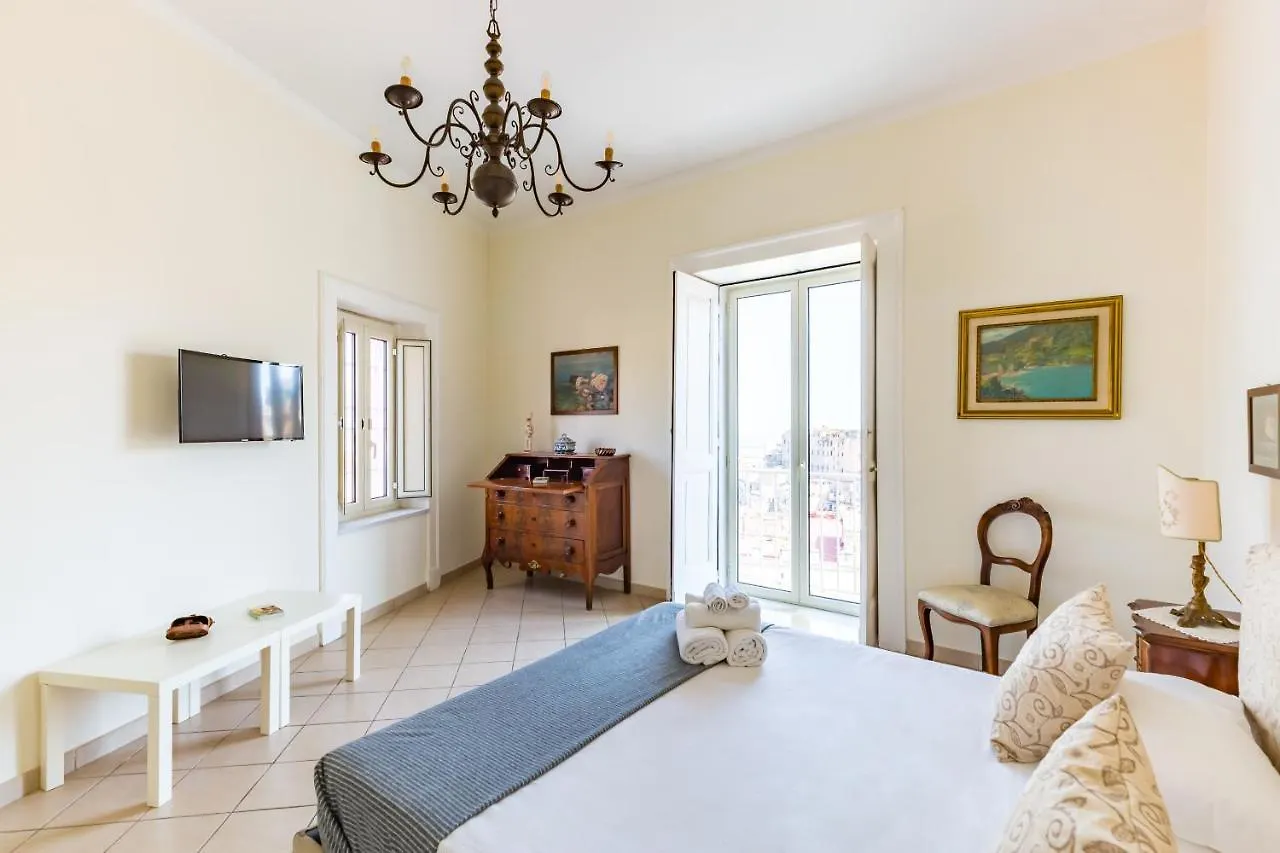 Appartement Dream Terrace On The Gulf By Napoliapartments Italië